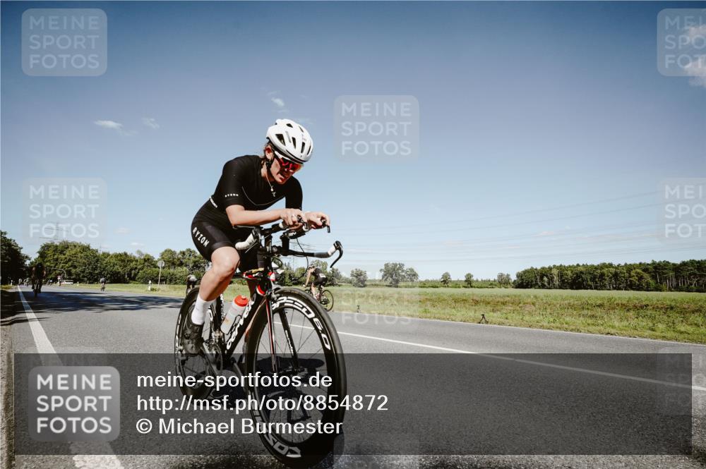 07.09.2025 - 19. Norderstedt Triathlon Michael Burmester http://msf.ph/oto/8854872 07.09.2025 15:04:22 Radfahren 399, 888 meine-sportfotos.de