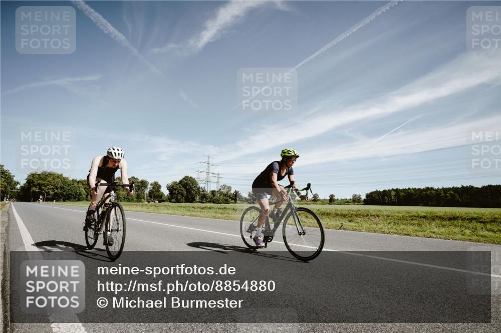 07.09.2025 - 19. Norderstedt Triathlon Michael Burmester http://msf.ph/oto/8854880 07.09.2025 12:02:04 Radfahren 1288, 1368 meine-sportfotos.de