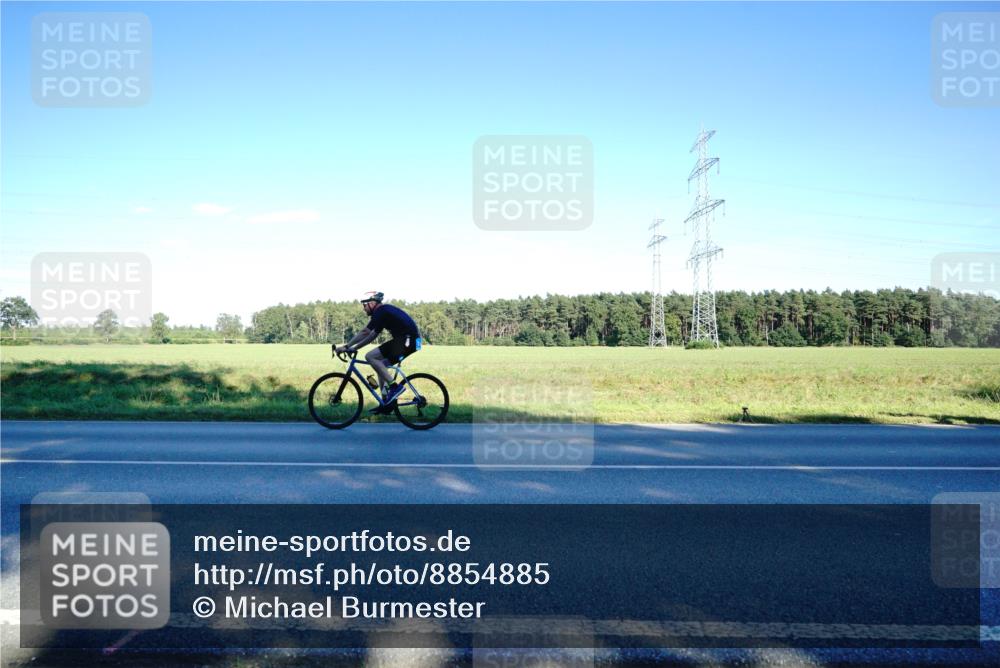 07.09.2025 - 19. Norderstedt Triathlon Michael Burmester http://msf.ph/oto/8854885 07.09.2025 16:28:57 Radfahren  meine-sportfotos.de