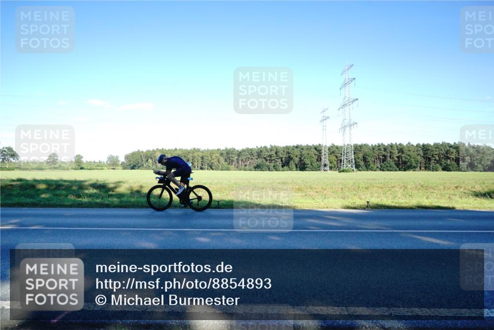 07.09.2025 - 19. Norderstedt Triathlon Michael Burmester http://msf.ph/oto/8854893 07.09.2025 16:29:22 Radfahren  meine-sportfotos.de