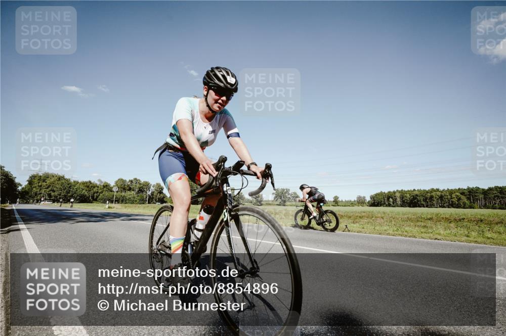 07.09.2025 - 19. Norderstedt Triathlon Michael Burmester http://msf.ph/oto/8854896 07.09.2025 15:04:35 Radfahren 407, 420 meine-sportfotos.de