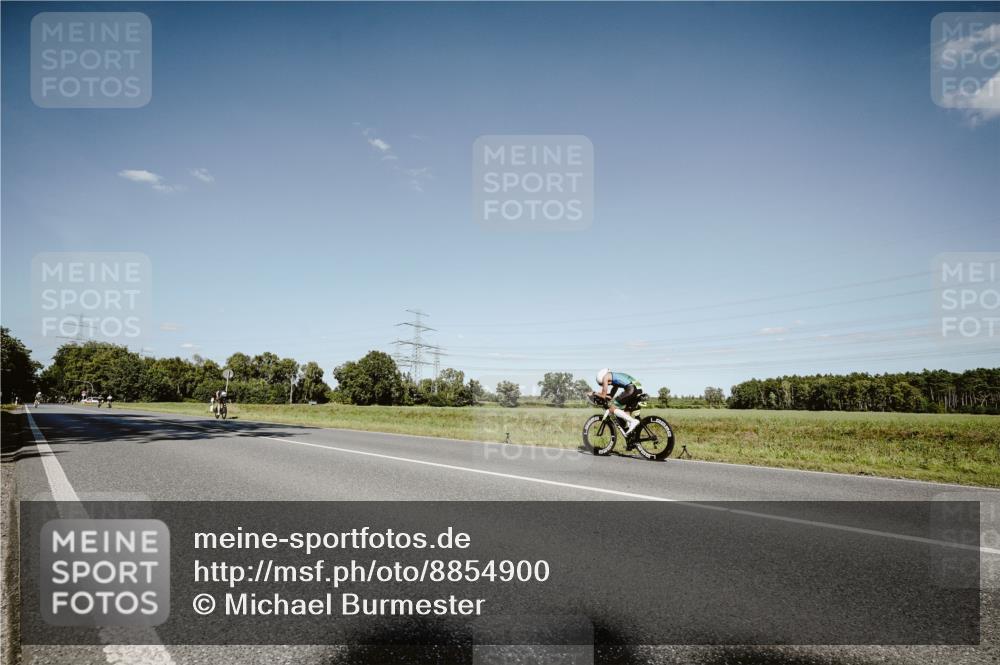 07.09.2025 - 19. Norderstedt Triathlon Michael Burmester http://msf.ph/oto/8854900 07.09.2025 15:04:37 Radfahren 407, 420 meine-sportfotos.de