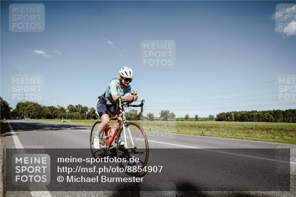 07.09.2025 - 19. Norderstedt Triathlon Michael Burmester http://msf.ph/oto/8854907 07.09.2025 15:04:44 Radfahren  meine-sportfotos.de