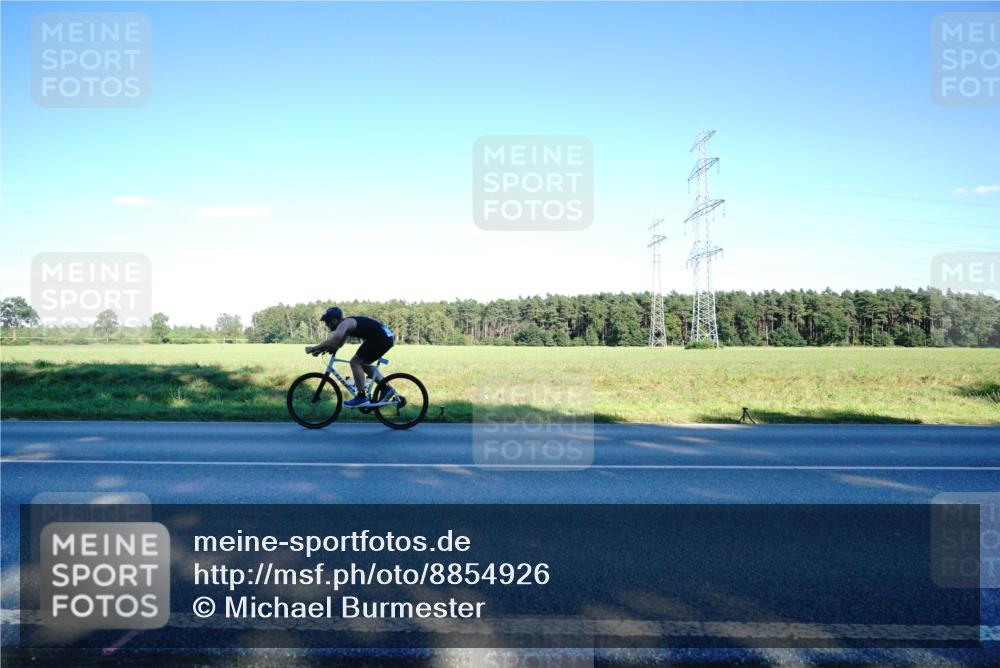 07.09.2025 - 19. Norderstedt Triathlon Michael Burmester http://msf.ph/oto/8854926 07.09.2025 16:30:58 Radfahren  meine-sportfotos.de