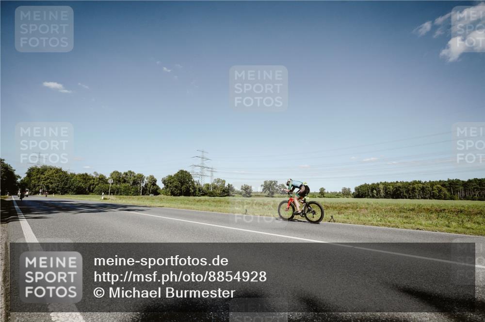 07.09.2025 - 19. Norderstedt Triathlon Michael Burmester http://msf.ph/oto/8854928 07.09.2025 15:05:12 Radfahren 1486 meine-sportfotos.de