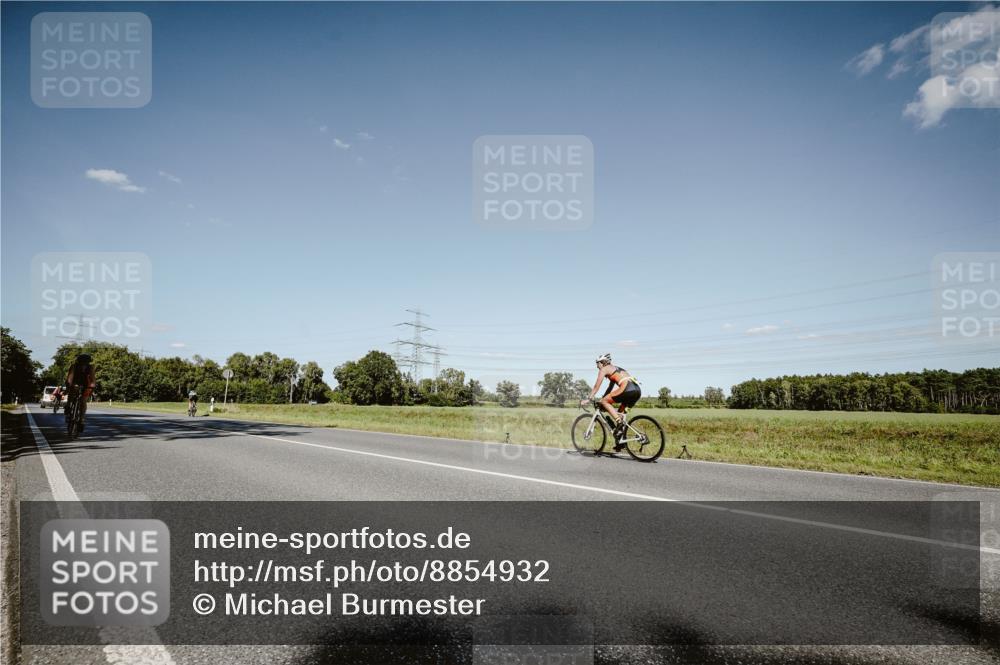 07.09.2025 - 19. Norderstedt Triathlon Michael Burmester http://msf.ph/oto/8854932 07.09.2025 15:05:15 Radfahren 459 meine-sportfotos.de