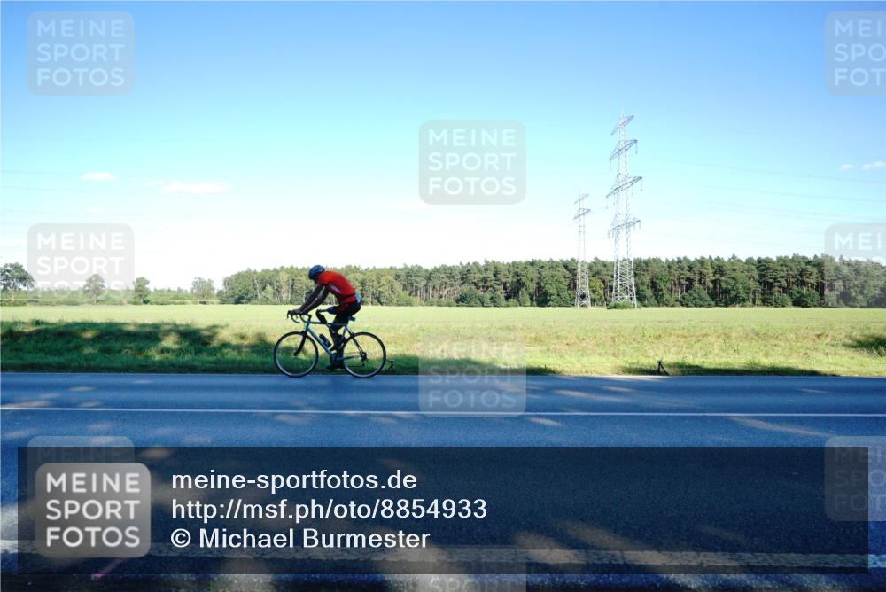 07.09.2025 - 19. Norderstedt Triathlon Michael Burmester http://msf.ph/oto/8854933 07.09.2025 16:31:28 Radfahren  meine-sportfotos.de