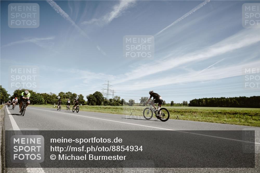 07.09.2025 - 19. Norderstedt Triathlon Michael Burmester http://msf.ph/oto/8854934 07.09.2025 12:02:45 Radfahren 780, 1237 meine-sportfotos.de