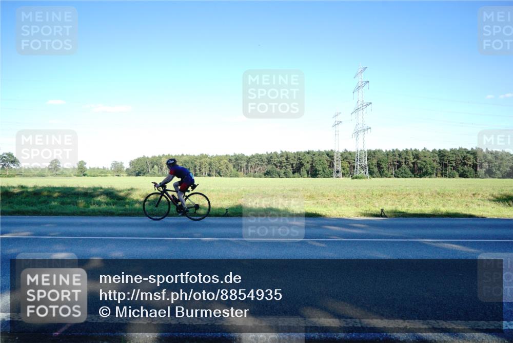 07.09.2025 - 19. Norderstedt Triathlon Michael Burmester http://msf.ph/oto/8854935 07.09.2025 16:31:30 Radfahren  meine-sportfotos.de