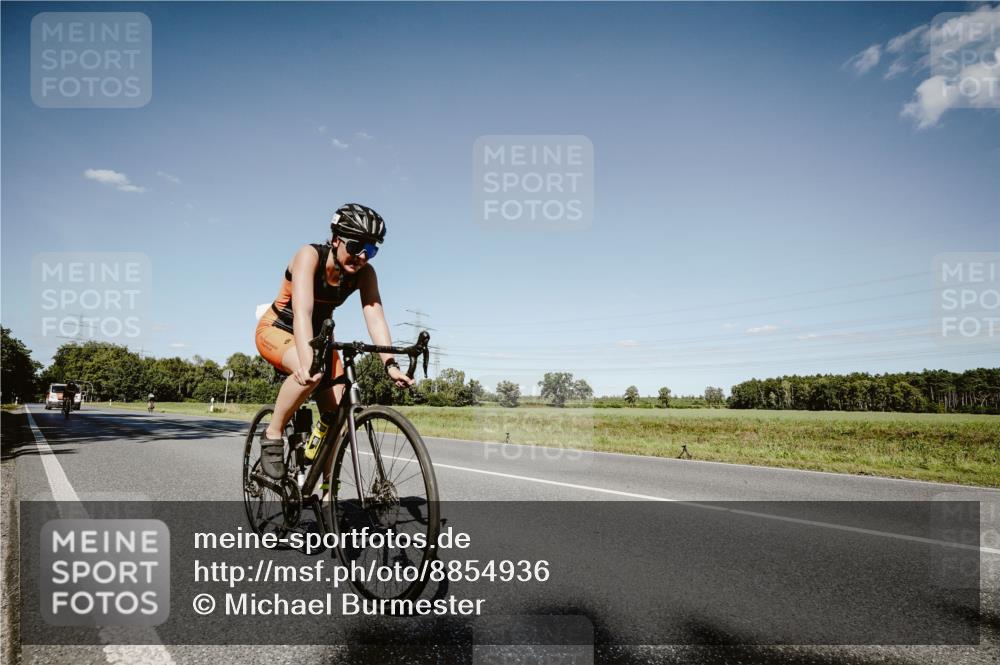 07.09.2025 - 19. Norderstedt Triathlon Michael Burmester http://msf.ph/oto/8854936 07.09.2025 15:05:16 Radfahren 459, 884 meine-sportfotos.de