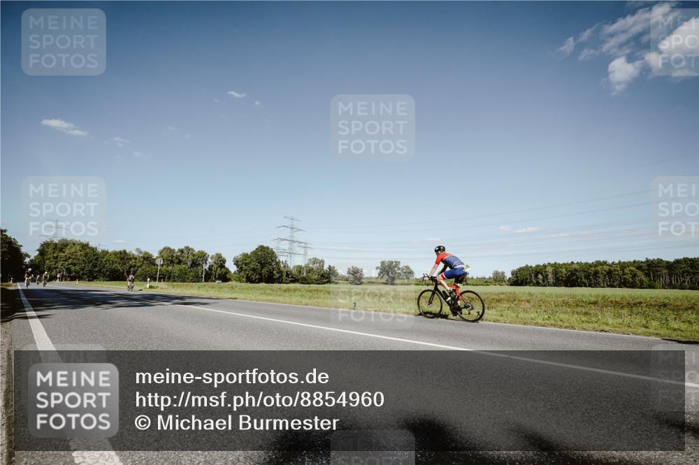 07.09.2025 - 19. Norderstedt Triathlon Michael Burmester http://msf.ph/oto/8854960 07.09.2025 15:05:42 Radfahren  meine-sportfotos.de