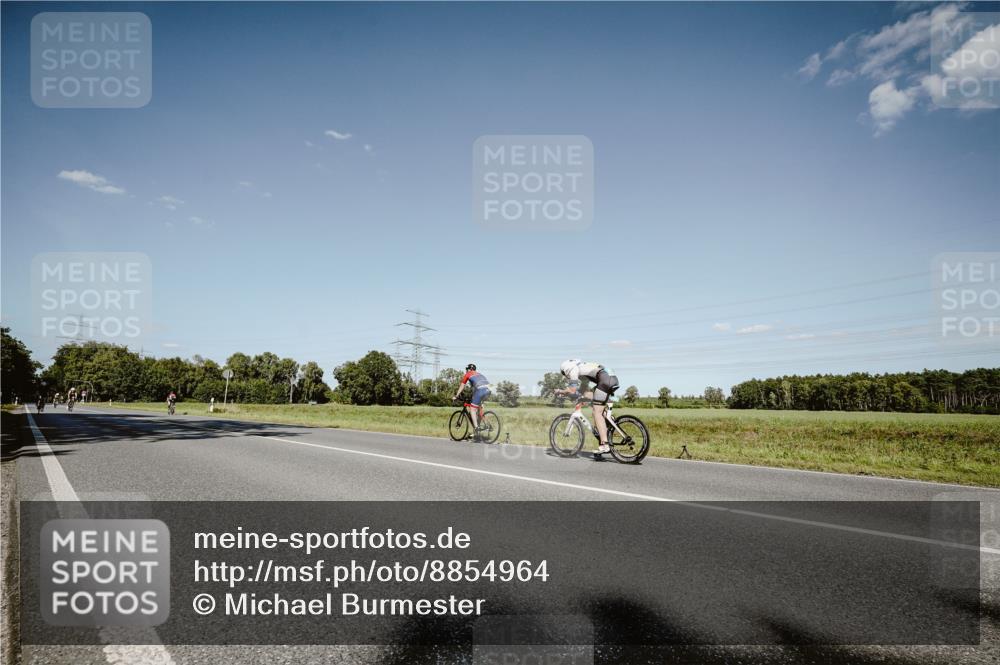 07.09.2025 - 19. Norderstedt Triathlon Michael Burmester http://msf.ph/oto/8854964 07.09.2025 15:05:43 Radfahren  meine-sportfotos.de