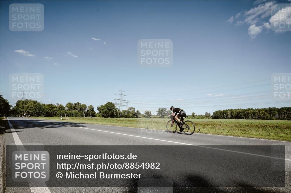 07.09.2025 - 19. Norderstedt Triathlon Michael Burmester http://msf.ph/oto/8854982 07.09.2025 15:05:51 Radfahren 448, 1503 meine-sportfotos.de