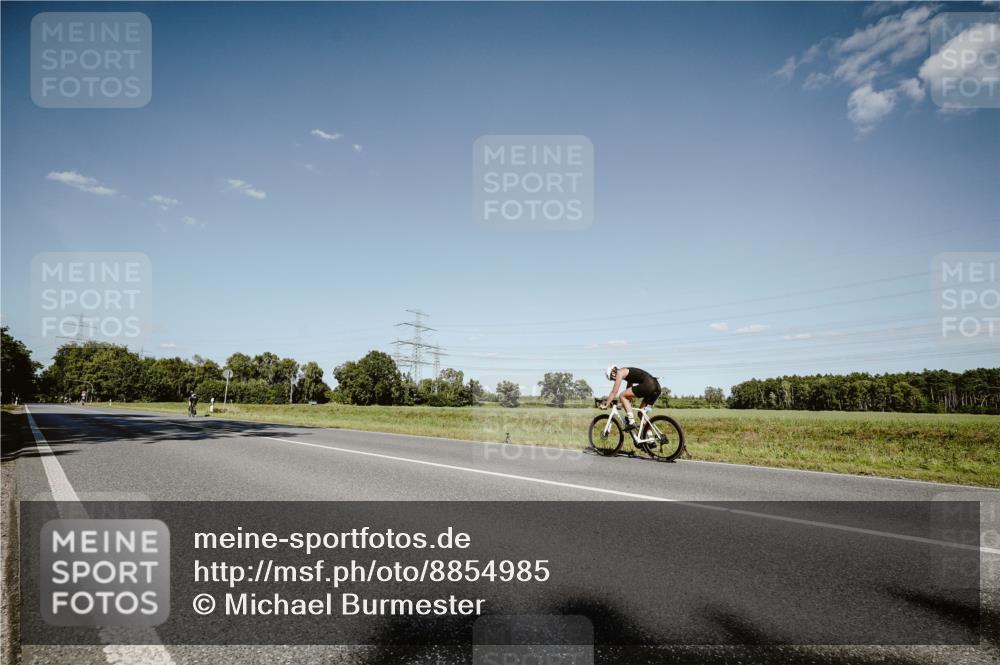 07.09.2025 - 19. Norderstedt Triathlon Michael Burmester http://msf.ph/oto/8854985 07.09.2025 15:05:54 Radfahren  meine-sportfotos.de