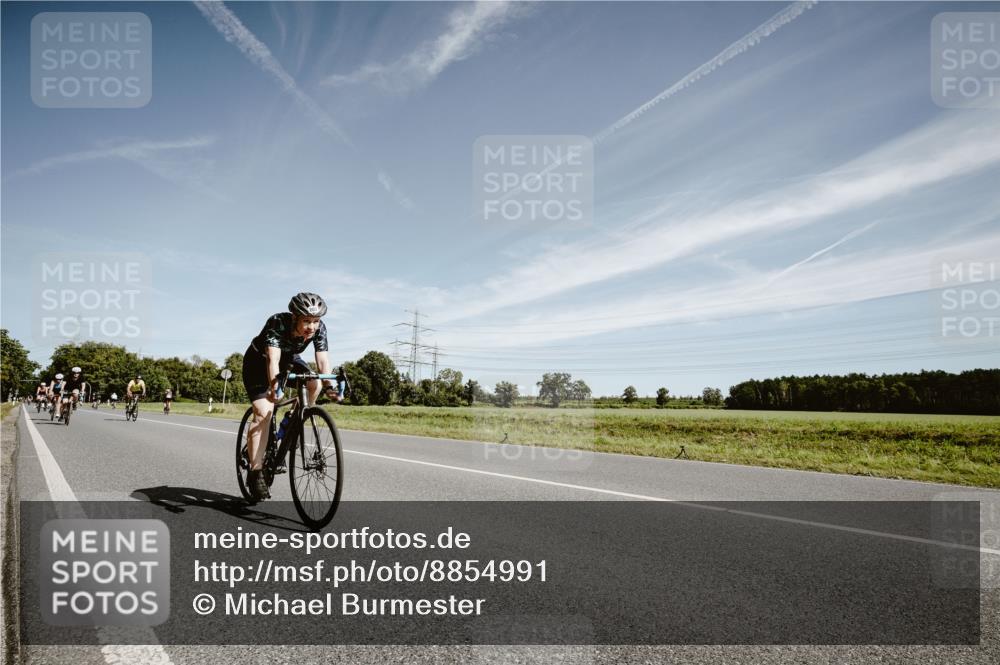 07.09.2025 - 19. Norderstedt Triathlon Michael Burmester http://msf.ph/oto/8854991 07.09.2025 12:03:05 Radfahren 207, 282, 793, 1244, 1247 meine-sportfotos.de