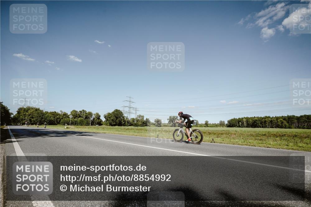 07.09.2025 - 19. Norderstedt Triathlon Michael Burmester http://msf.ph/oto/8854992 07.09.2025 15:06:00 Radfahren  meine-sportfotos.de