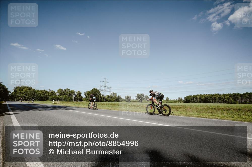 07.09.2025 - 19. Norderstedt Triathlon Michael Burmester http://msf.ph/oto/8854996 07.09.2025 15:06:01 Radfahren  meine-sportfotos.de