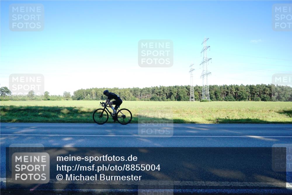 07.09.2025 - 19. Norderstedt Triathlon Michael Burmester http://msf.ph/oto/8855004 07.09.2025 16:36:55 Radfahren  meine-sportfotos.de