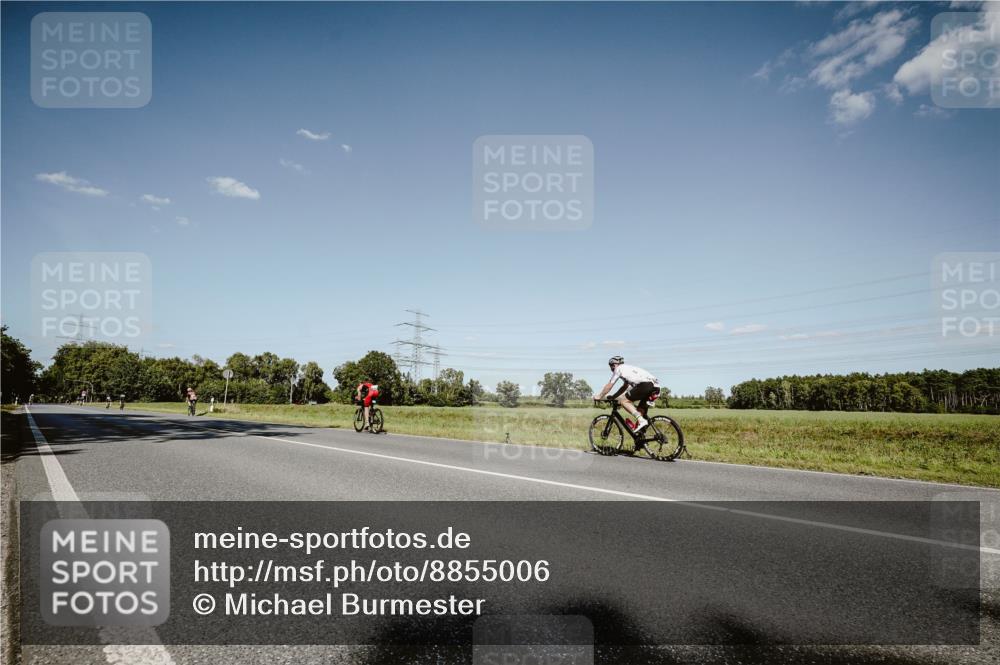 07.09.2025 - 19. Norderstedt Triathlon Michael Burmester http://msf.ph/oto/8855006 07.09.2025 15:06:06 Radfahren  meine-sportfotos.de