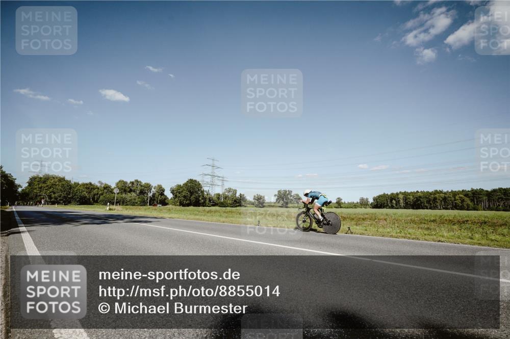 07.09.2025 - 19. Norderstedt Triathlon Michael Burmester http://msf.ph/oto/8855014 07.09.2025 15:06:17 Radfahren 917 meine-sportfotos.de