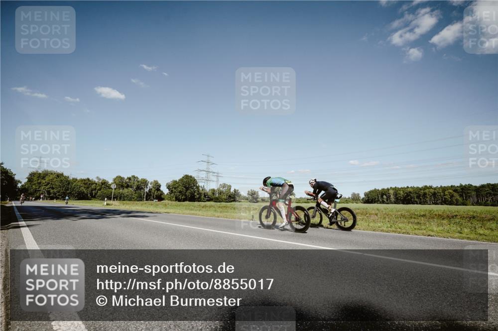 07.09.2025 - 19. Norderstedt Triathlon Michael Burmester http://msf.ph/oto/8855017 07.09.2025 15:06:22 Radfahren 452 meine-sportfotos.de