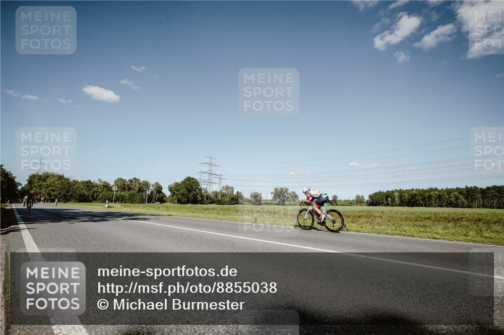 07.09.2025 - 19. Norderstedt Triathlon Michael Burmester http://msf.ph/oto/8855038 07.09.2025 15:06:45 Radfahren 897, 1433 meine-sportfotos.de