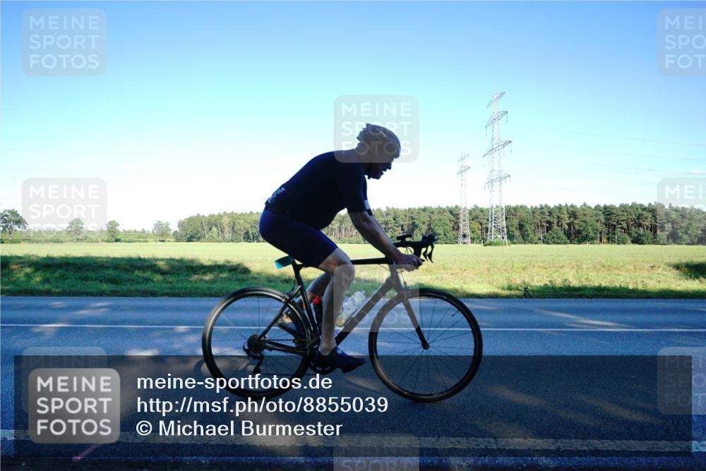 07.09.2025 - 19. Norderstedt Triathlon Michael Burmester http://msf.ph/oto/8855039 07.09.2025 16:40:06 Radfahren 1423, 1516 meine-sportfotos.de