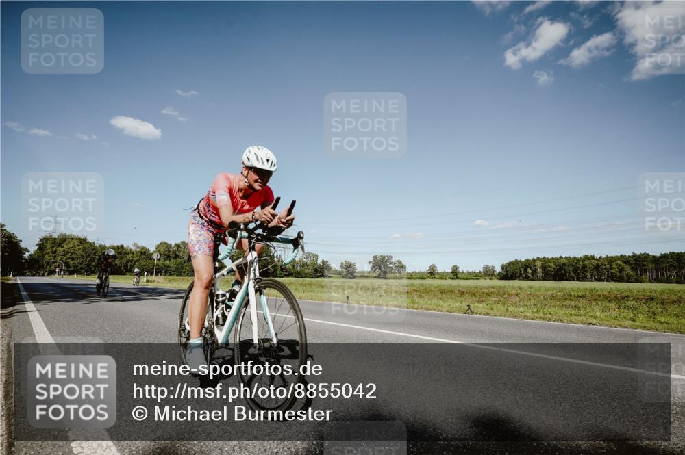 07.09.2025 - 19. Norderstedt Triathlon Michael Burmester http://msf.ph/oto/8855042 07.09.2025 15:06:48 Radfahren 897, 1433 meine-sportfotos.de