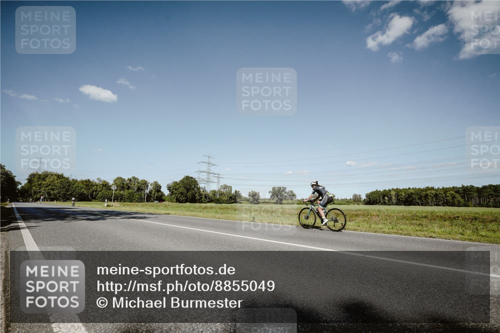 07.09.2025 - 19. Norderstedt Triathlon Michael Burmester http://msf.ph/oto/8855049 07.09.2025 15:06:50 Radfahren 897, 1433 meine-sportfotos.de