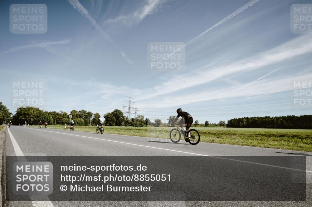 07.09.2025 - 19. Norderstedt Triathlon Michael Burmester http://msf.ph/oto/8855051 07.09.2025 12:03:38 Radfahren  meine-sportfotos.de