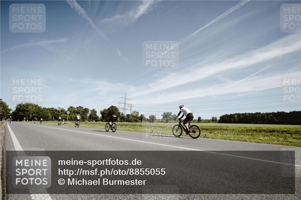 07.09.2025 - 19. Norderstedt Triathlon Michael Burmester http://msf.ph/oto/8855055 07.09.2025 12:03:38 Radfahren  meine-sportfotos.de