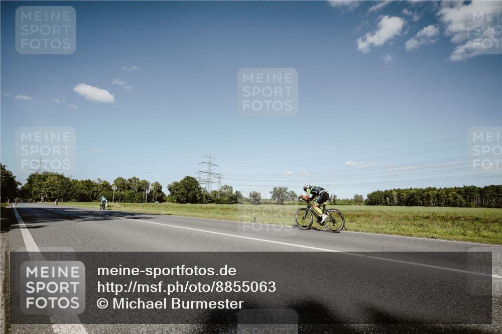 07.09.2025 - 19. Norderstedt Triathlon Michael Burmester http://msf.ph/oto/8855063 07.09.2025 15:07:01 Radfahren  meine-sportfotos.de