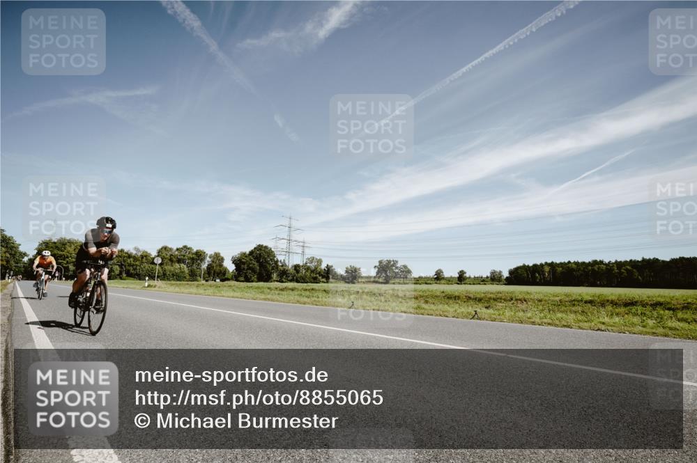07.09.2025 - 19. Norderstedt Triathlon Michael Burmester http://msf.ph/oto/8855065 07.09.2025 12:03:51 Radfahren 149, 859, 1319 meine-sportfotos.de