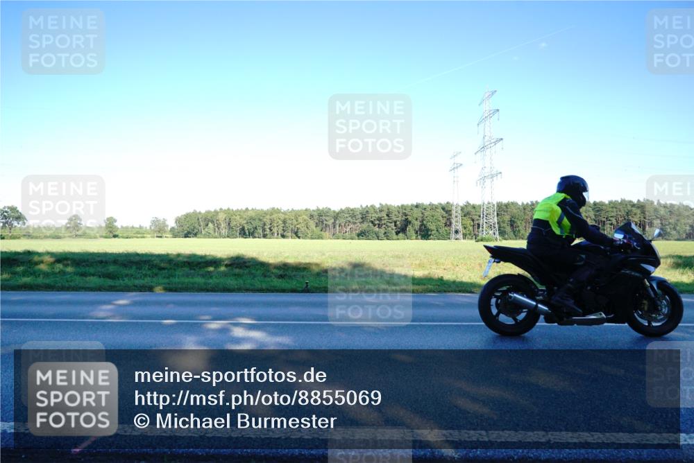 07.09.2025 - 19. Norderstedt Triathlon Michael Burmester http://msf.ph/oto/8855069 07.09.2025 16:45:26 Radfahren  meine-sportfotos.de
