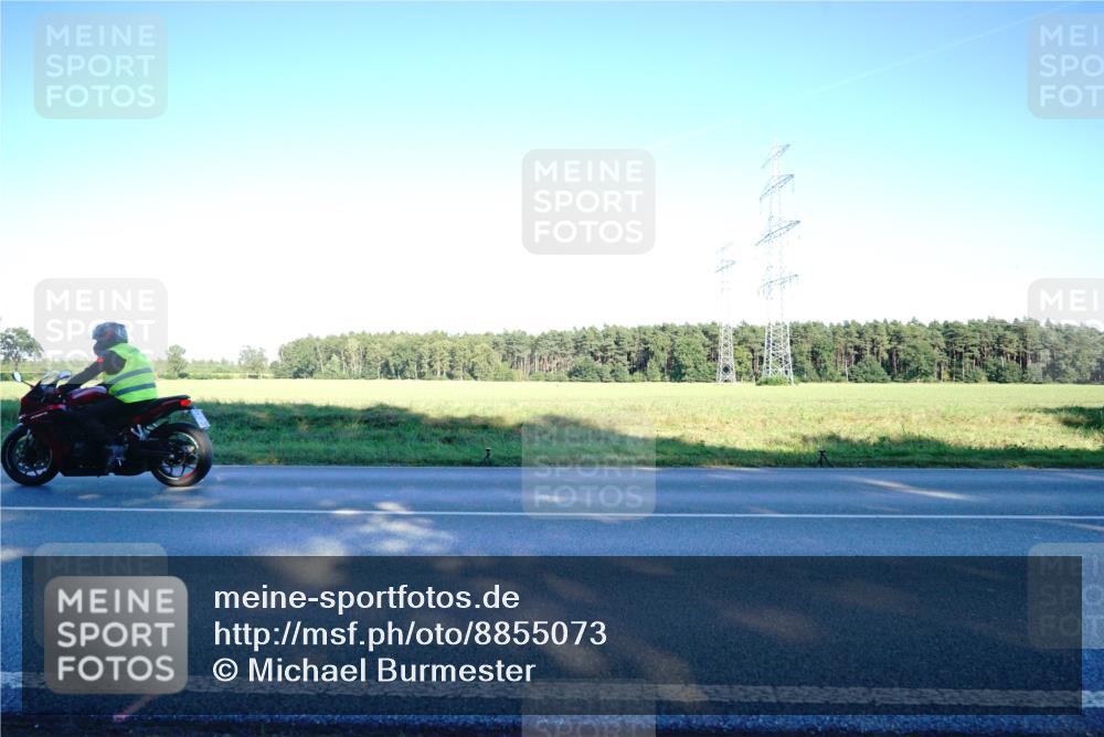 07.09.2025 - 19. Norderstedt Triathlon Michael Burmester http://msf.ph/oto/8855073 07.09.2025 16:46:49 Radfahren  meine-sportfotos.de