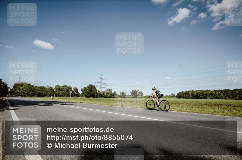 07.09.2025 - 19. Norderstedt Triathlon Michael Burmester http://msf.ph/oto/8855074 07.09.2025 15:07:12 Radfahren 449 meine-sportfotos.de