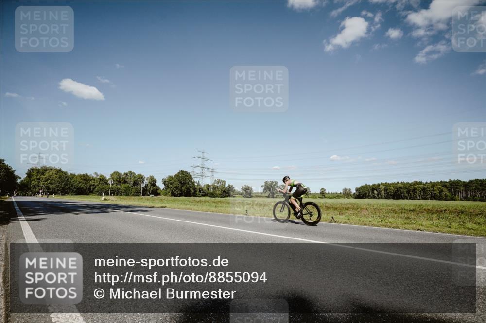 07.09.2025 - 19. Norderstedt Triathlon Michael Burmester http://msf.ph/oto/8855094 07.09.2025 15:07:27 Radfahren  meine-sportfotos.de