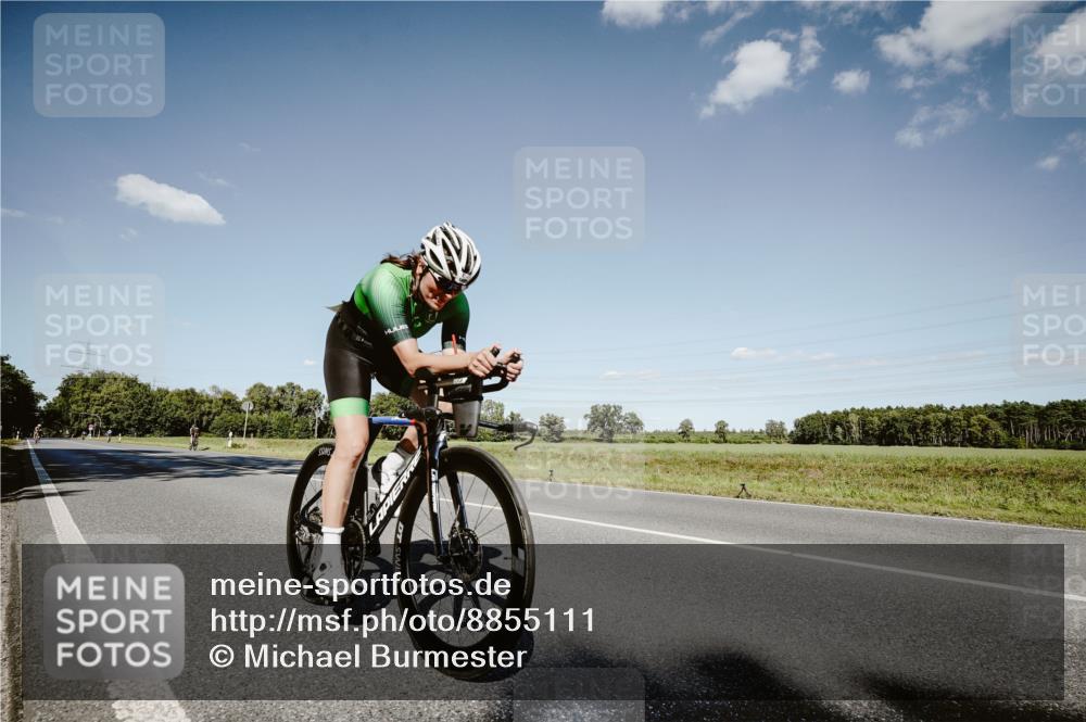 07.09.2025 - 19. Norderstedt Triathlon Michael Burmester http://msf.ph/oto/8855111 07.09.2025 15:07:43 Radfahren 1495 meine-sportfotos.de