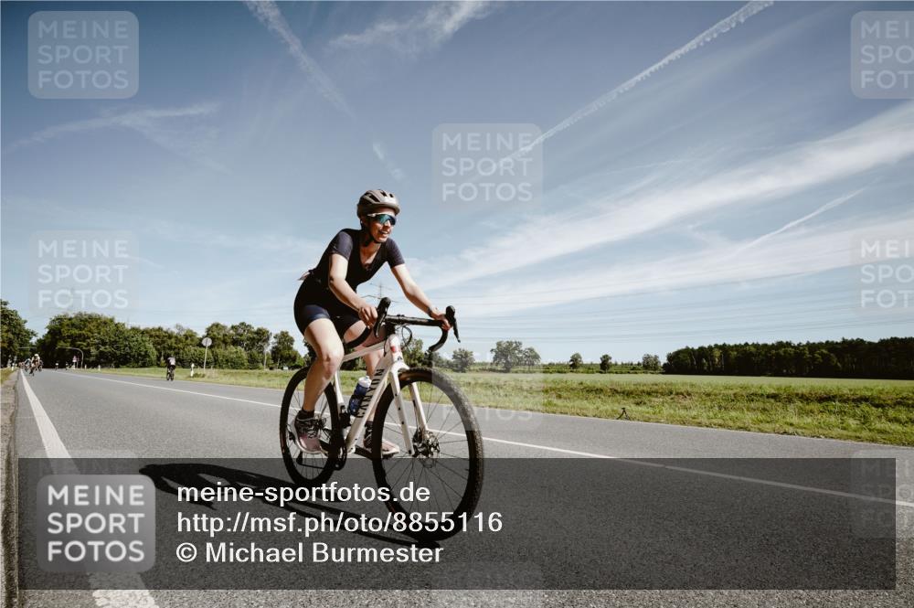 07.09.2025 - 19. Norderstedt Triathlon Michael Burmester http://msf.ph/oto/8855116 07.09.2025 12:04:33 Radfahren 721 meine-sportfotos.de