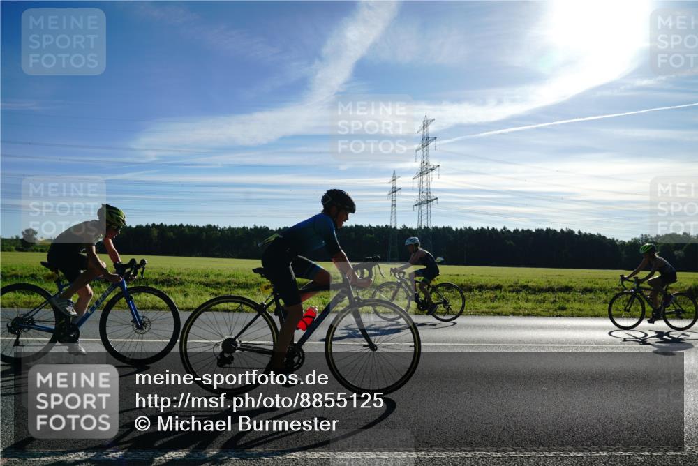07.09.2025 - 19. Norderstedt Triathlon Michael Burmester http://msf.ph/oto/8855125 07.09.2025 09:38:04 Radfahren 594, 600, 604 meine-sportfotos.de