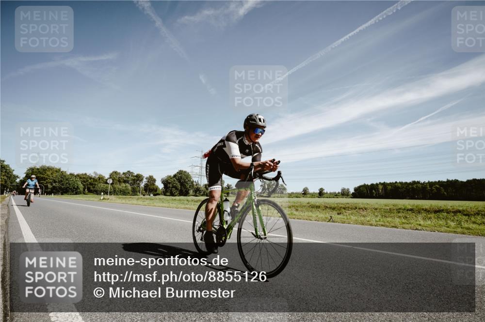 07.09.2025 - 19. Norderstedt Triathlon Michael Burmester http://msf.ph/oto/8855126 07.09.2025 12:04:43 Radfahren 715, 1252 meine-sportfotos.de