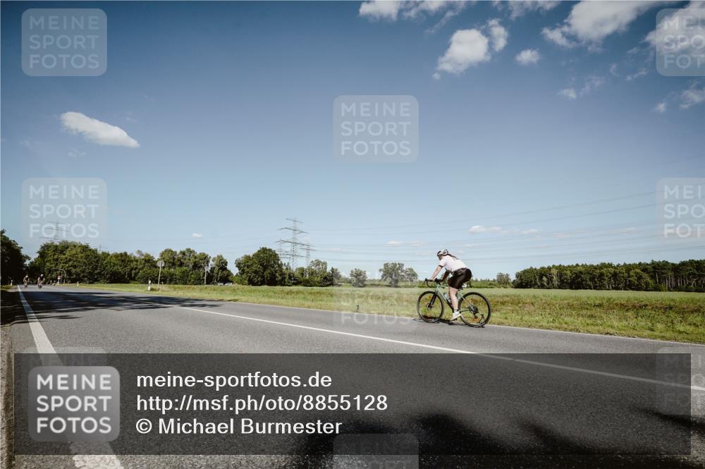 07.09.2025 - 19. Norderstedt Triathlon Michael Burmester http://msf.ph/oto/8855128 07.09.2025 15:08:04 Radfahren  meine-sportfotos.de