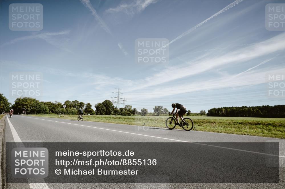 07.09.2025 - 19. Norderstedt Triathlon Michael Burmester http://msf.ph/oto/8855136 07.09.2025 12:04:51 Radfahren  meine-sportfotos.de