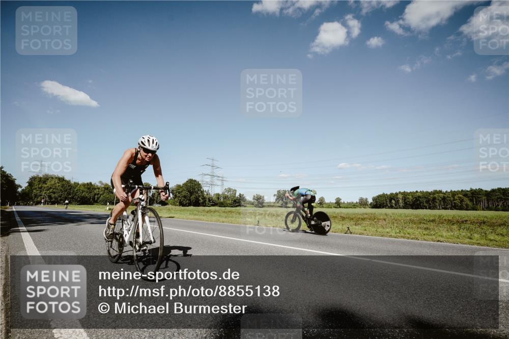 07.09.2025 - 19. Norderstedt Triathlon Michael Burmester http://msf.ph/oto/8855138 07.09.2025 15:08:10 Radfahren 438, 463, 956 meine-sportfotos.de
