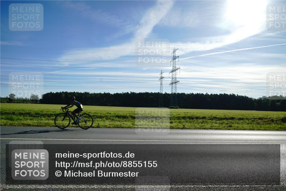 07.09.2025 - 19. Norderstedt Triathlon Michael Burmester http://msf.ph/oto/8855155 07.09.2025 09:38:37 Radfahren 570 meine-sportfotos.de