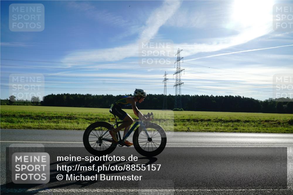 07.09.2025 - 19. Norderstedt Triathlon Michael Burmester http://msf.ph/oto/8855157 07.09.2025 09:38:46 Radfahren 556 meine-sportfotos.de