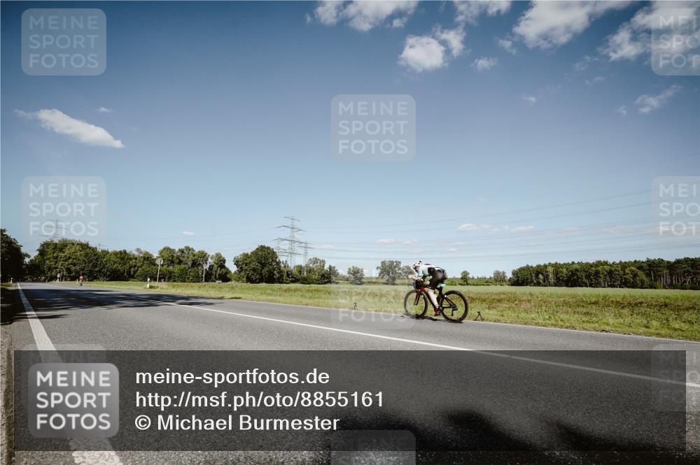 07.09.2025 - 19. Norderstedt Triathlon Michael Burmester http://msf.ph/oto/8855161 07.09.2025 15:08:38 Radfahren 437 meine-sportfotos.de