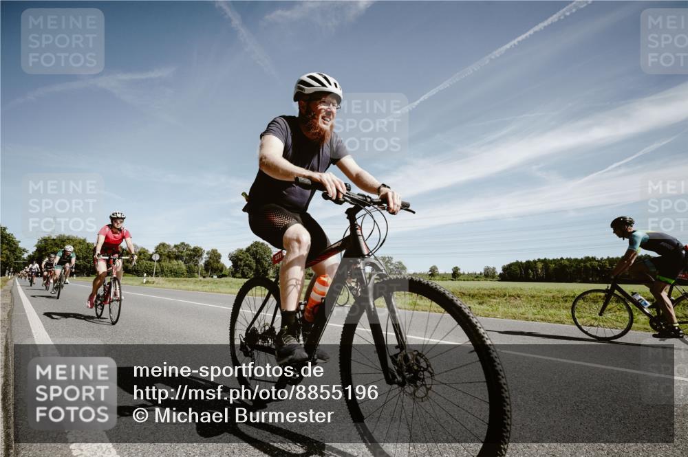 07.09.2025 - 19. Norderstedt Triathlon Michael Burmester http://msf.ph/oto/8855196 07.09.2025 12:05:19 Radfahren 168, 227, 720, 724, 727, 1311, 1339 meine-sportfotos.de