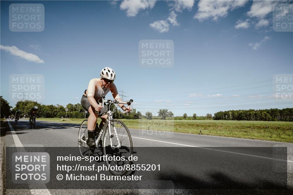 07.09.2025 - 19. Norderstedt Triathlon Michael Burmester http://msf.ph/oto/8855201 07.09.2025 15:09:16 Radfahren 477, 1424, 1494 meine-sportfotos.de