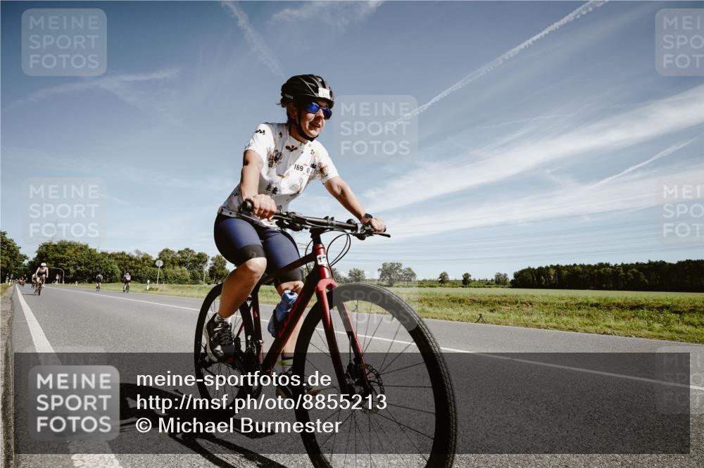 07.09.2025 - 19. Norderstedt Triathlon Michael Burmester http://msf.ph/oto/8855213 07.09.2025 12:05:23 Radfahren 169, 720, 731, 1311 meine-sportfotos.de